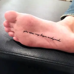 Татуировка на подошве стопы