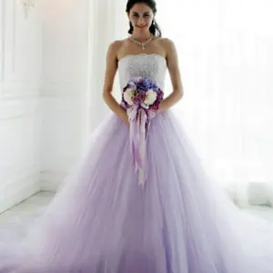 Свадебное платье лилового цвета