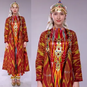 Уйгурская Национальная одежда